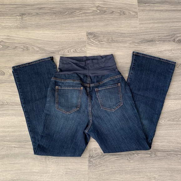Old Navy Maternity Jeans w/full stretch panel, size 8 short - Picture 4 of 4